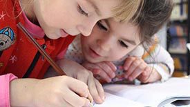 kids-girl-pencil-drawing-159823 (1)