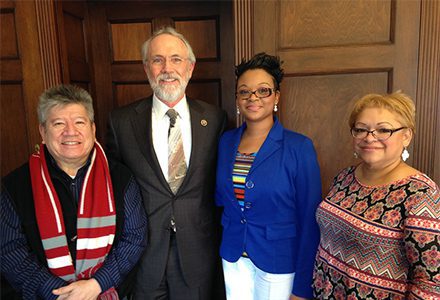 Representative Dan Newhouse with the travelers from Washington. From left: Gabriel Portugal, Rep. Newhouse, Quontica Sparks, and Ruvine Jiménez.